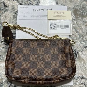Louis Vuitton Damier Ebene mini Pochette